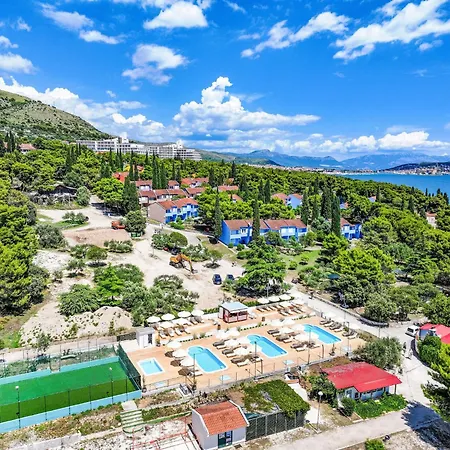 Medena-2 By Interhome تروغير