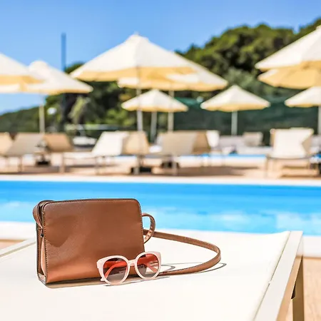 Medena-2 By Interhome * Τρογκίρ